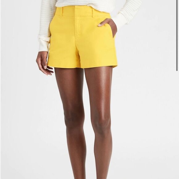 Banana Republic Pants - NWT Banana Republic Yellow Pique Tailored Mid Rise Shorts - Size 8